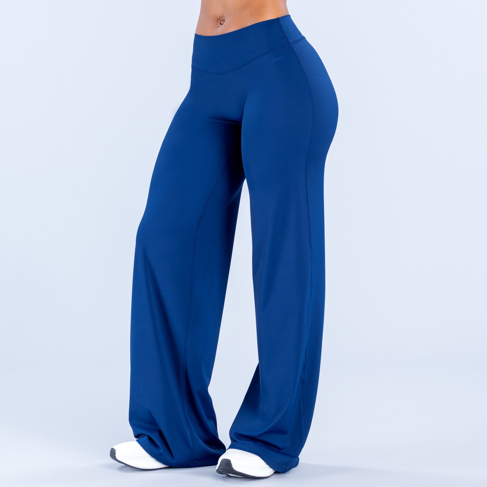 Sav Wide Leg Pants – DFYNE