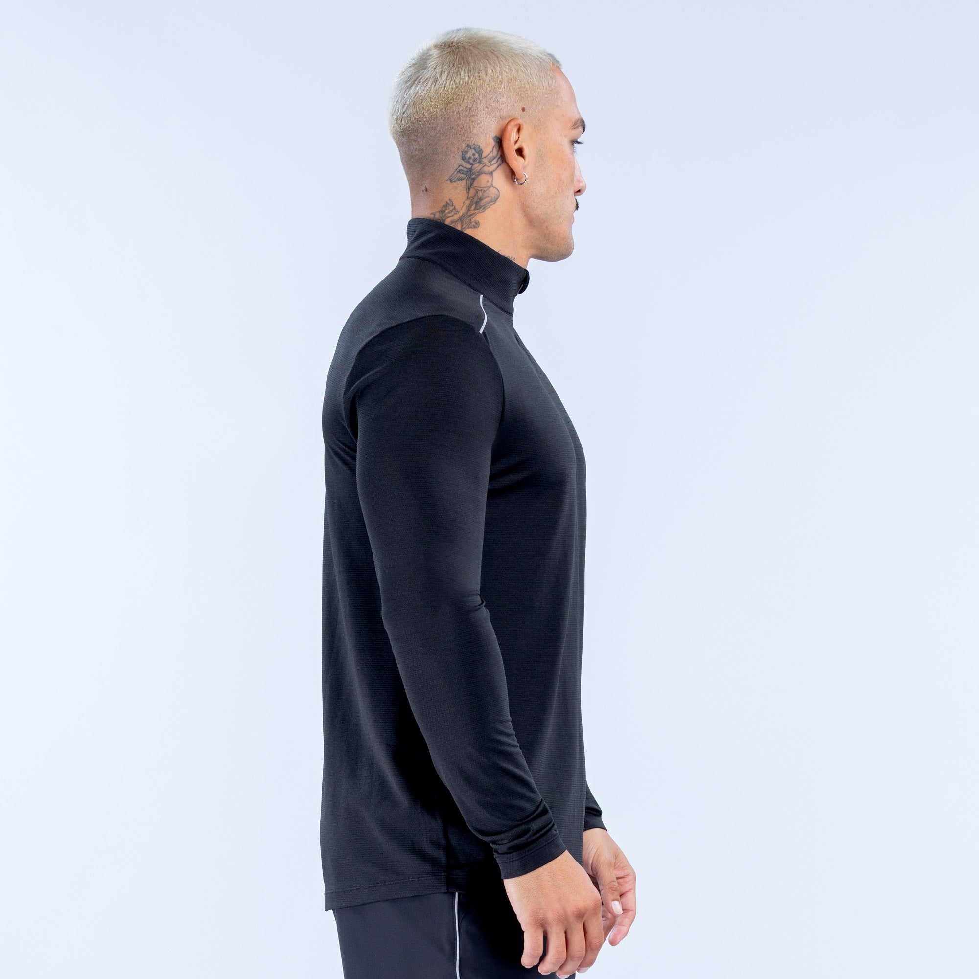 Charge Quarter Zip – DFYNE