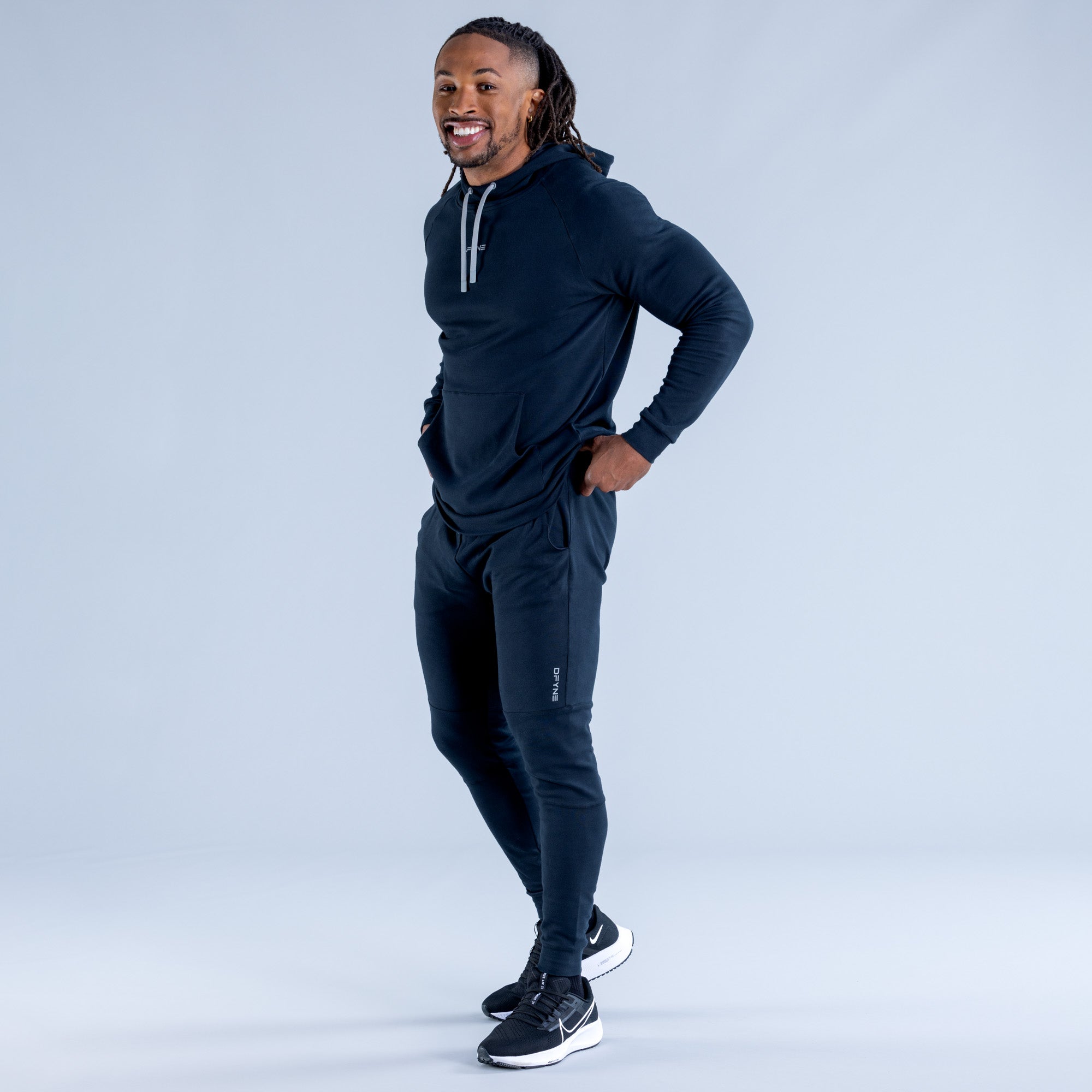 Stealth Midweight Hoodie – DFYNE