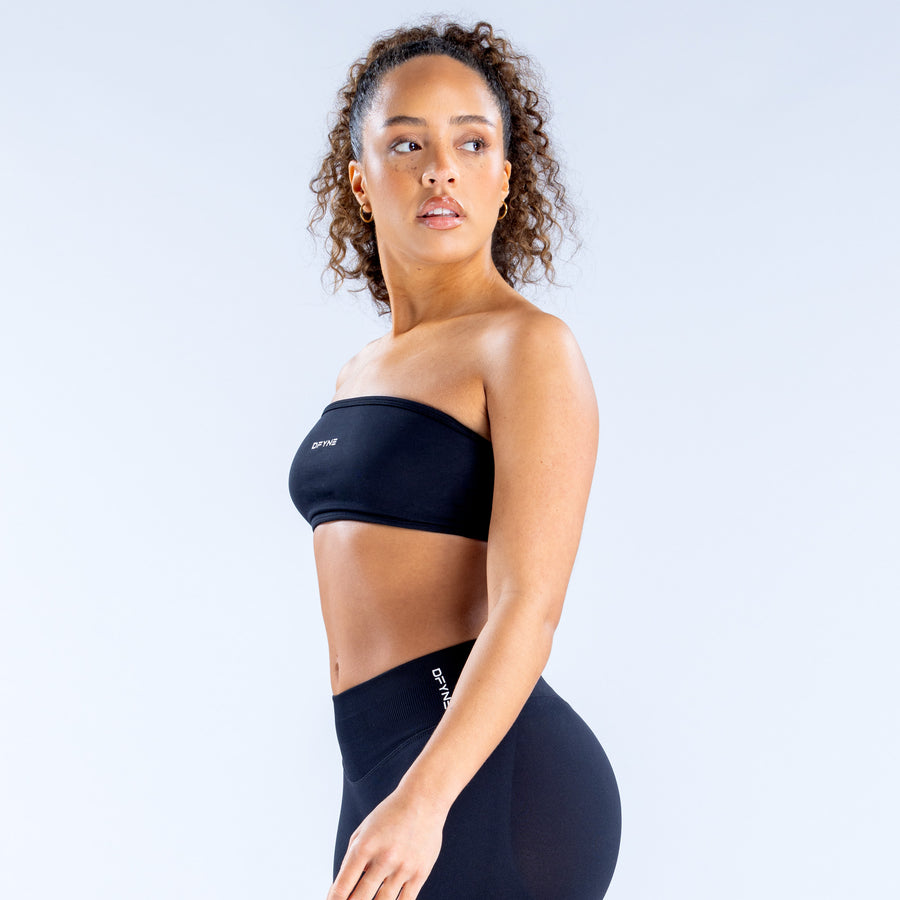 Black bandeau with front smooth underbust band, slim fit