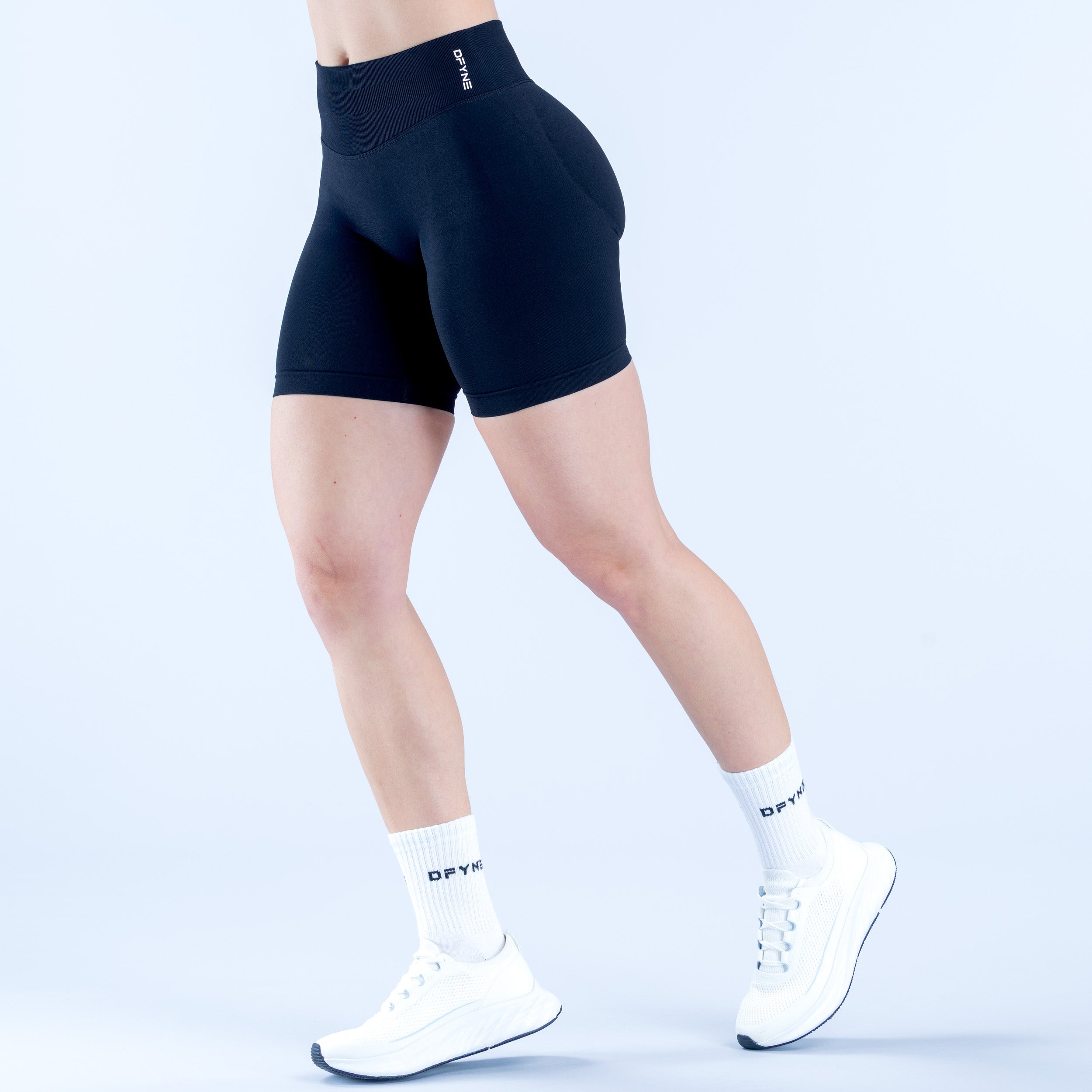 DFYNE Impact ベージュ トップス　レギンス　セット　新品未使用 IMPACT Collection for Women | Contouring & Supportive Gym Clothes