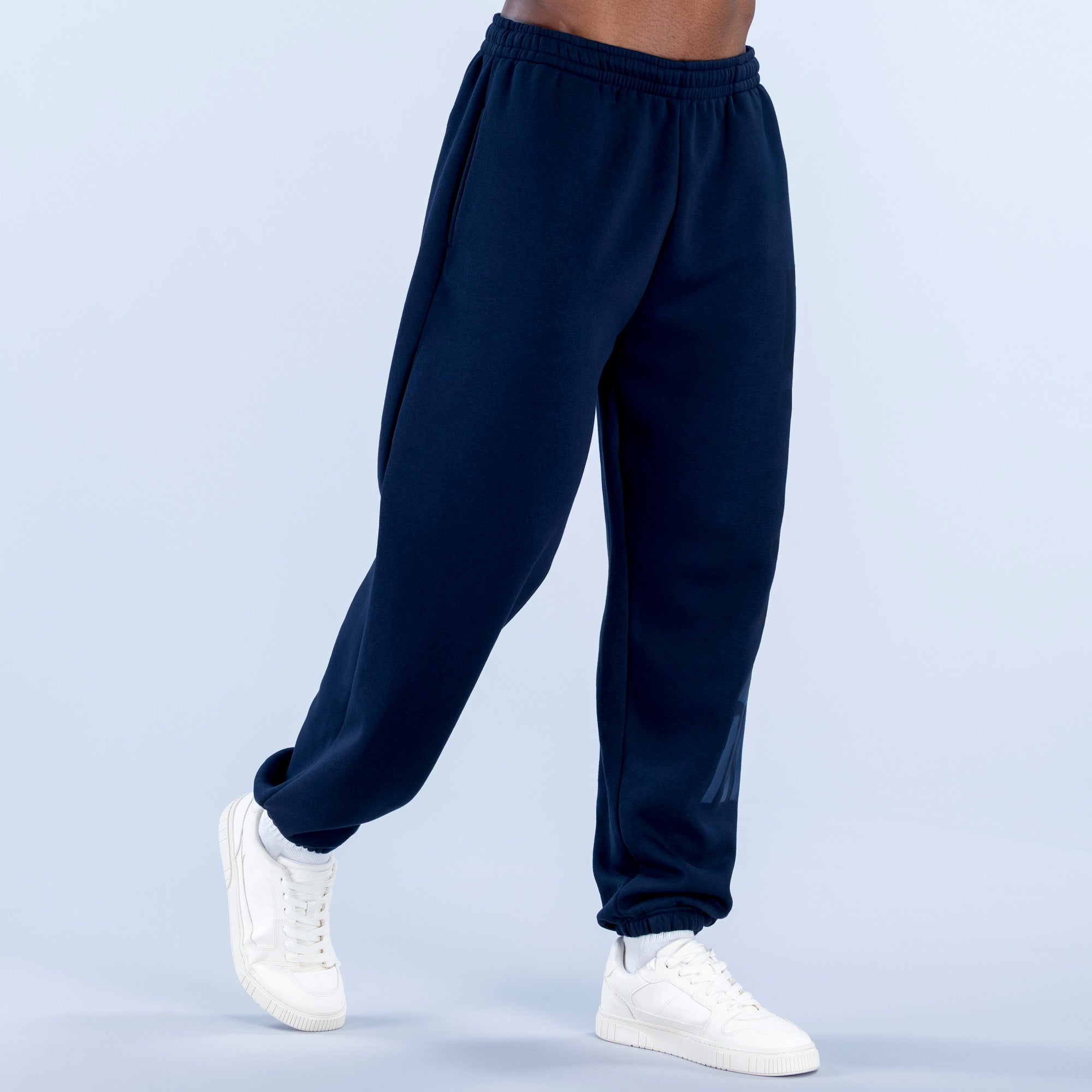 Signature Cuffed Jogger – DFYNE