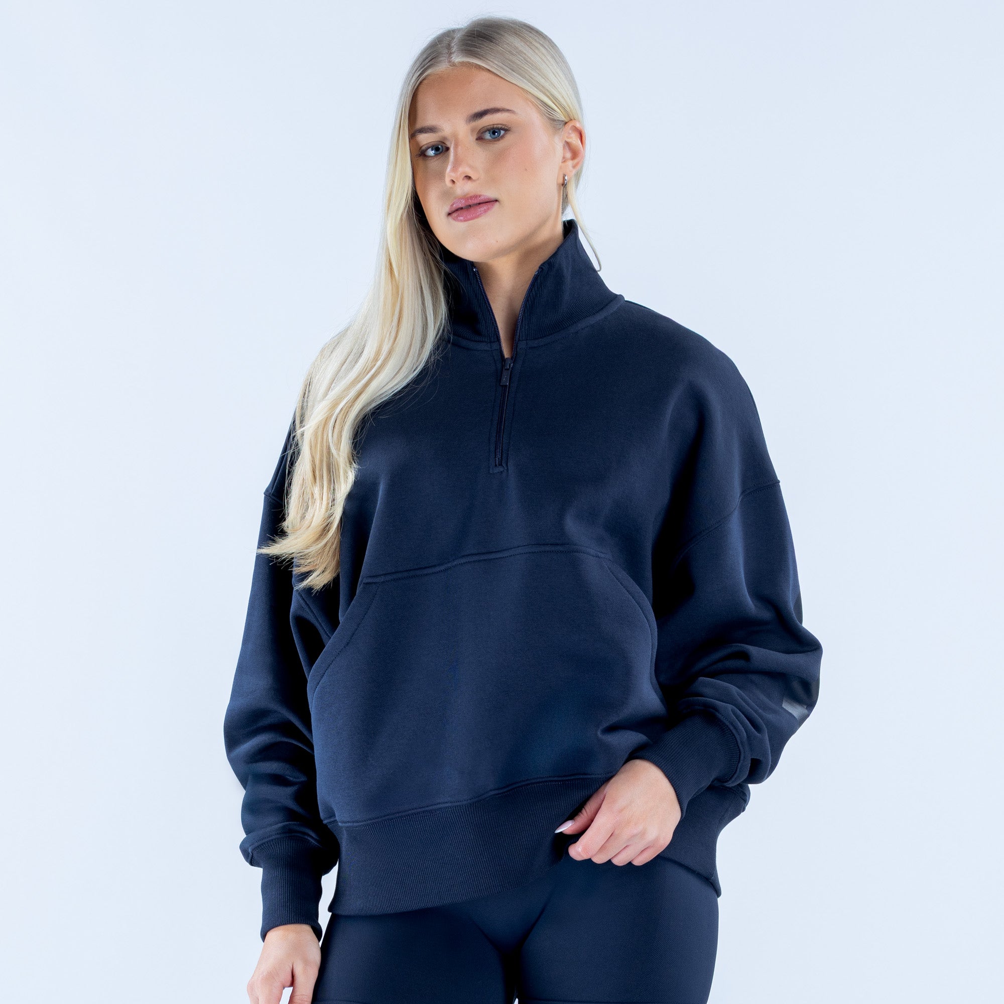 ウィンブルドン ロゴ ネイビー トレーナー Signature Quarter Zip Sweatshirt – DFYNE