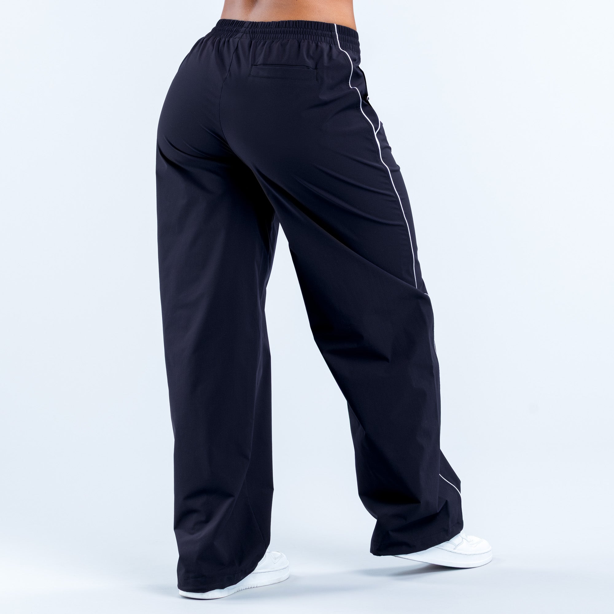 Signature Track Pant – DFYNE