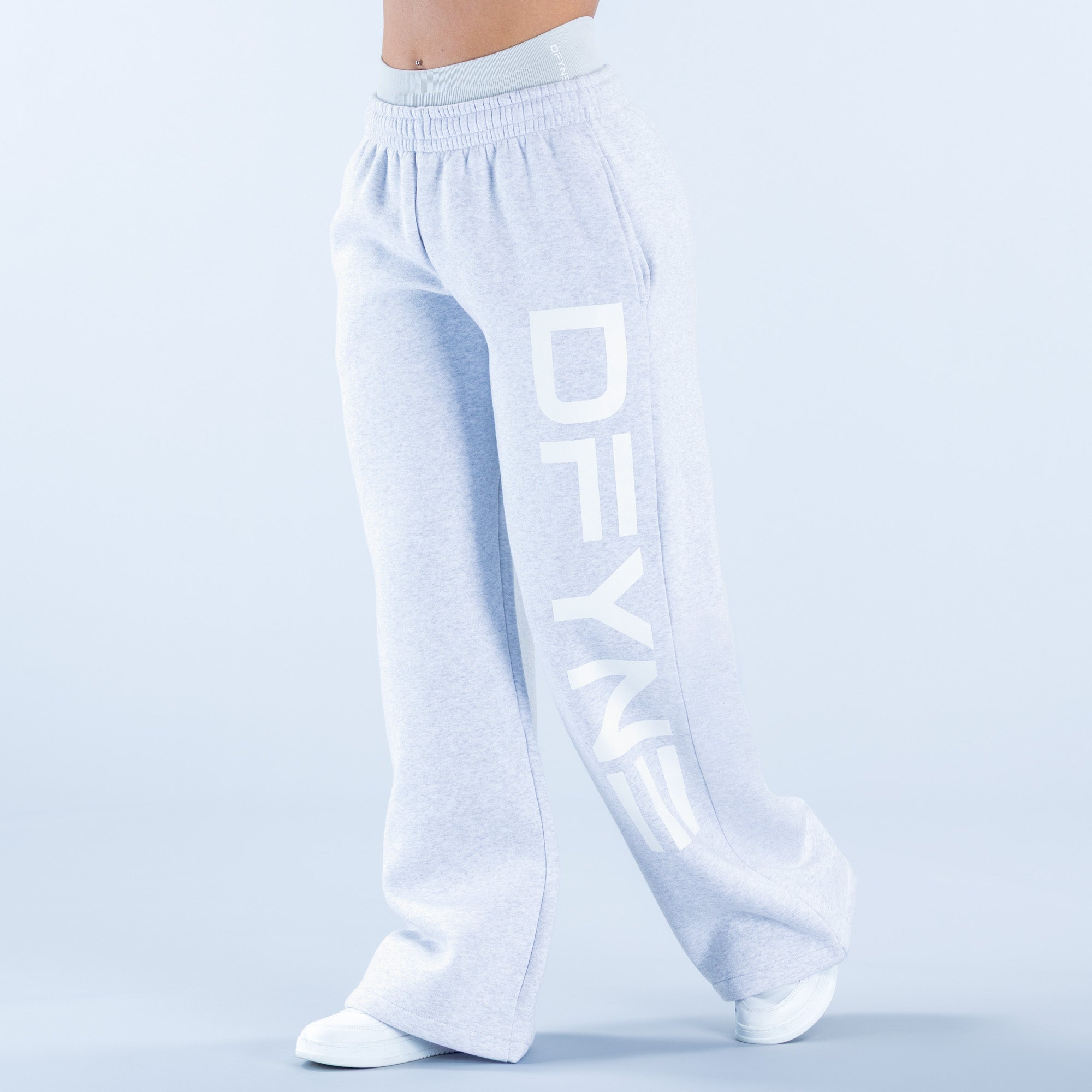 Signature Wide Leg Jogger – DFYNE