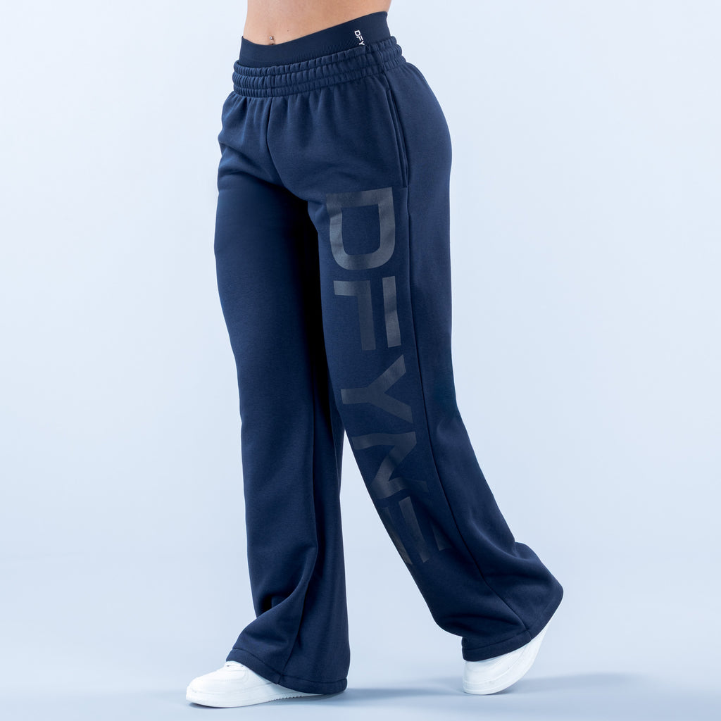 TEAM LOGO WIDE JOGGER PANTS 今季新作　サイズ4 SIGNATURE_WIDE_LEG_JOGGERS_INK