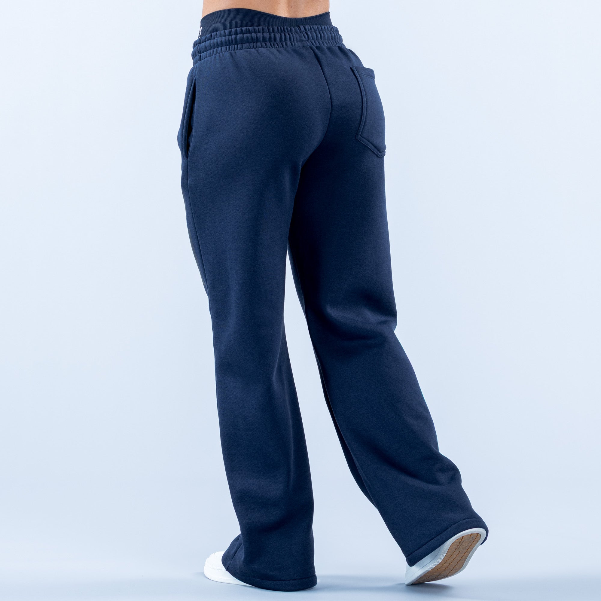 Signature Wide Leg Jogger – DFYNE
