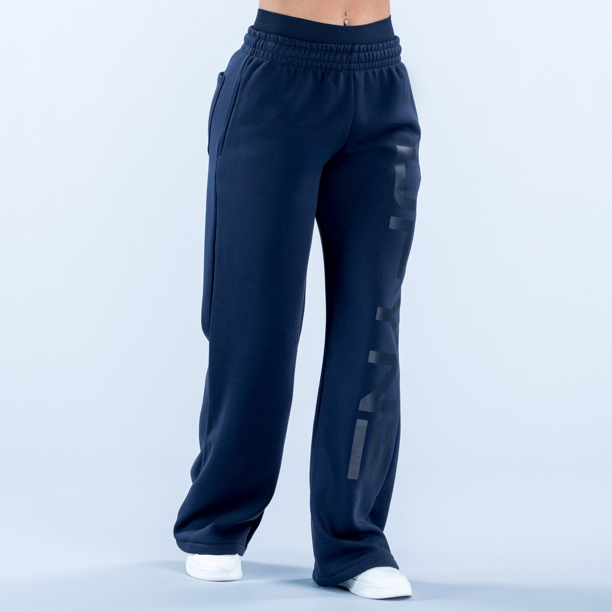 Signature Wide Leg Jogger – DFYNE