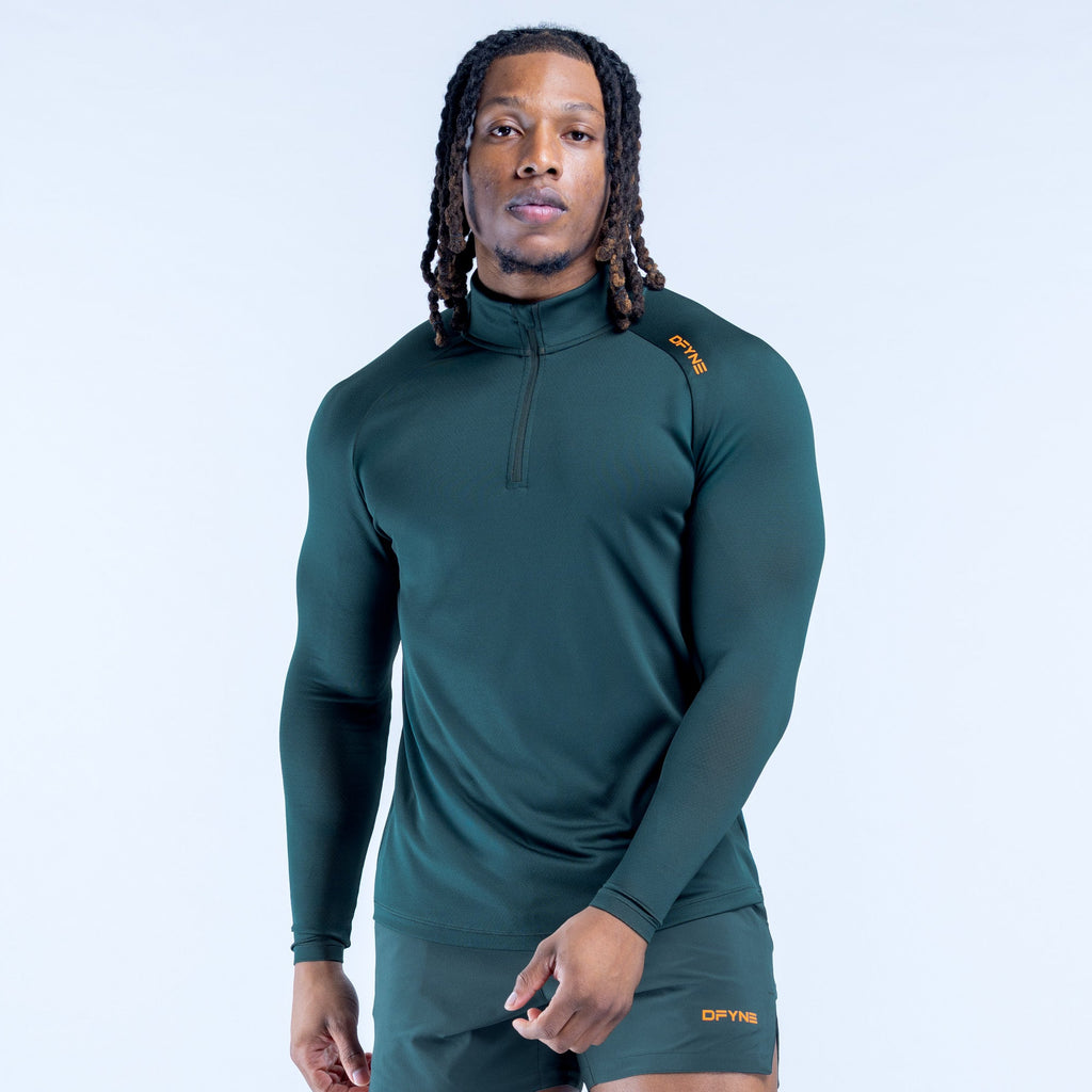 Unbound Quarter Zip – DFYNE