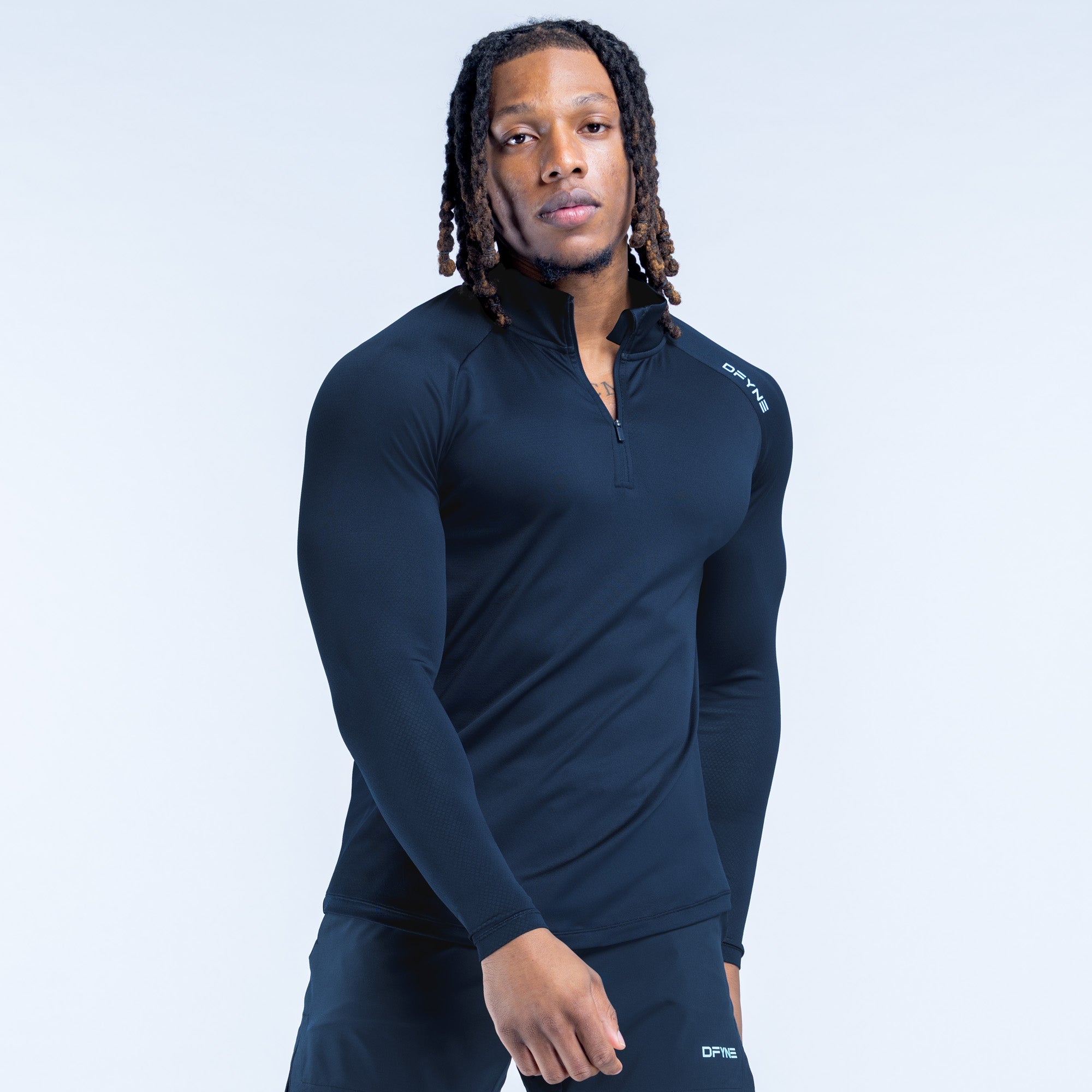 Unbound Quarter Zip – DFYNE