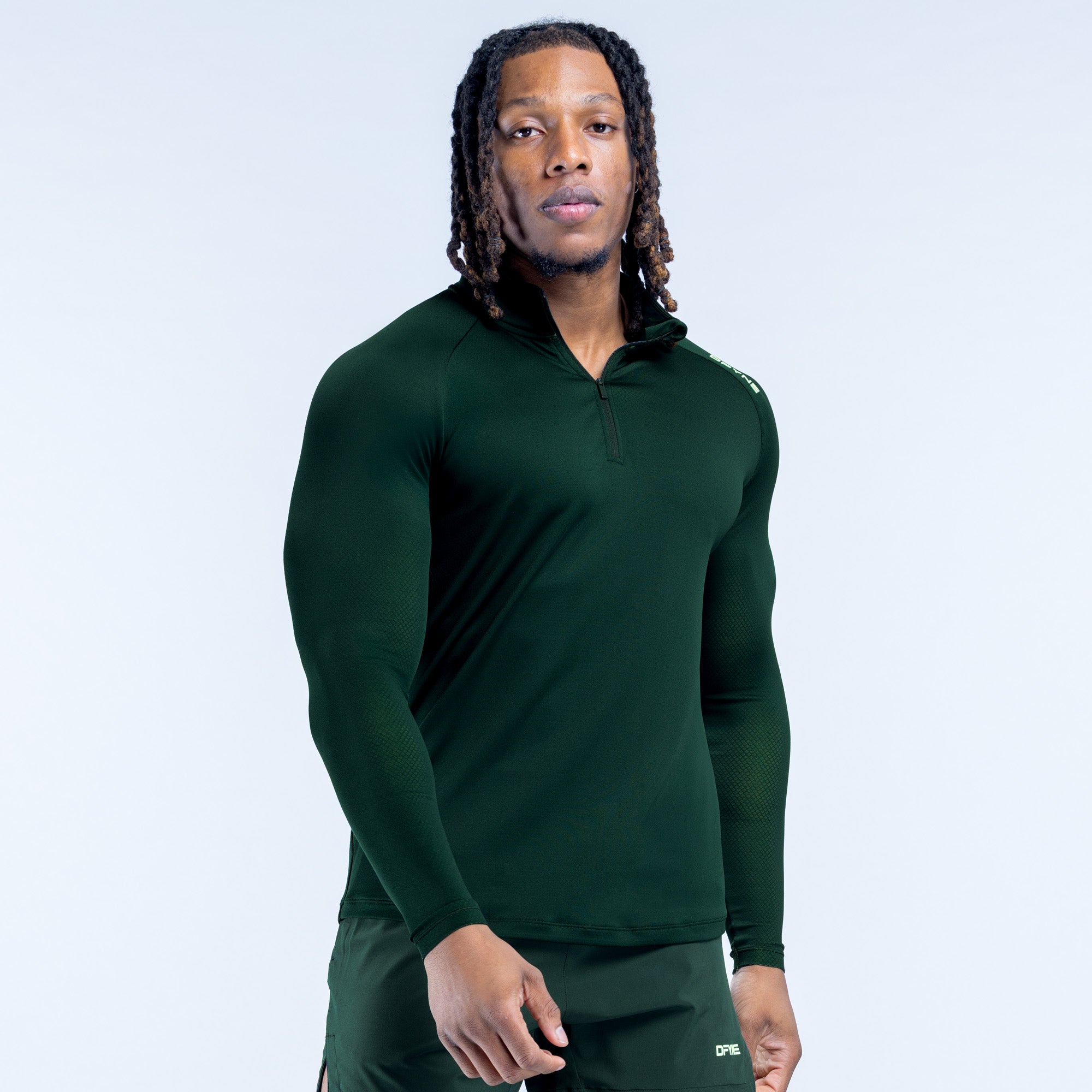 Unbound Quarter Zip – DFYNE