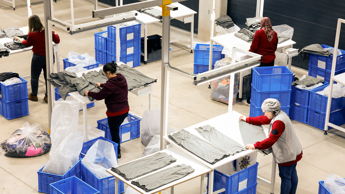 workers working in sustainable way